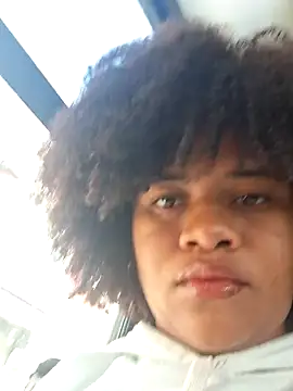 DANIELA MICHEL online show from 02.05.25