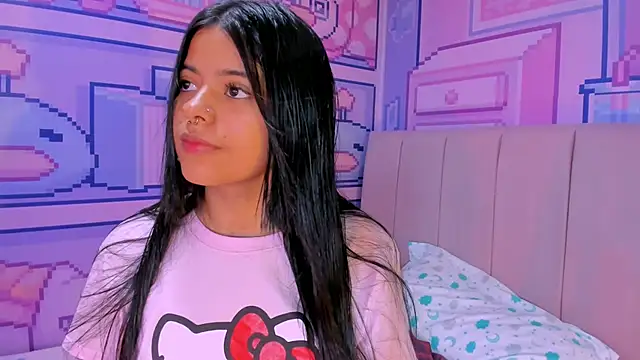 Snapshot of _18alice chatting on 12.16.24 18alice online show from 12.16.24