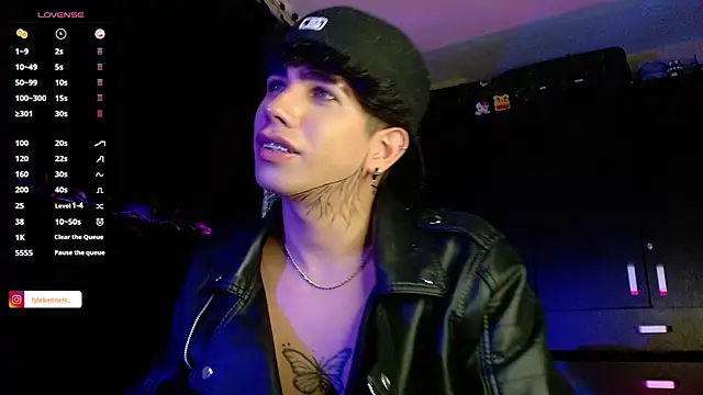 LyleBennett  online show from 12.16.24