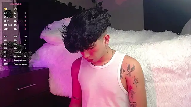 LyleBennett  online show from 03.20.25