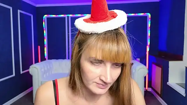 Snapshot of Nika_Kitten chatting on 12.29.24 Nika Kitten online show from 12.29.24