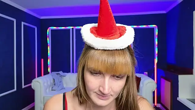 Snapshot of Nika_Kitten chatting on 12.30.24 Nika Kitten online show from 12.30.24