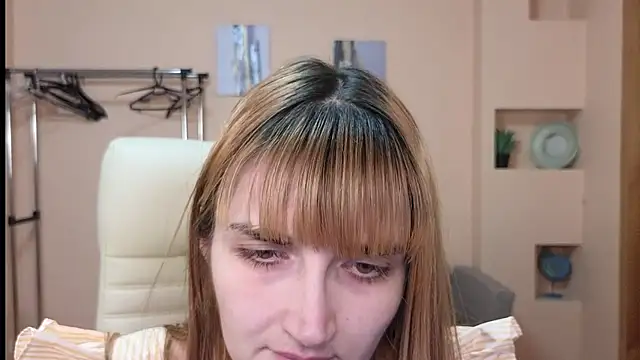 Snapshot of Nika_Kitten chatting on 01.21.25 Nika Kitten online show from 01.21.25