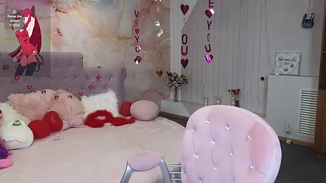Snapshot of Nika_Kitten chatting on 02.16.25 Nika Kitten online show from 02.16.25