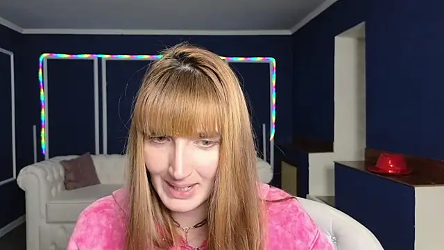 Snapshot of Nika_Kitten chatting on 03.05.25 Nika Kitten online show from 03.05.25