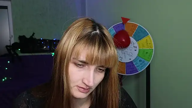 Snapshot of Nika_Kitten chatting on 03.11.25 Nika Kitten online show from 03.11.25