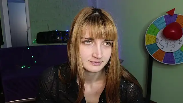 Snapshot of Nika_Kitten chatting on 03.12.25 Nika Kitten online show from 03.12.25