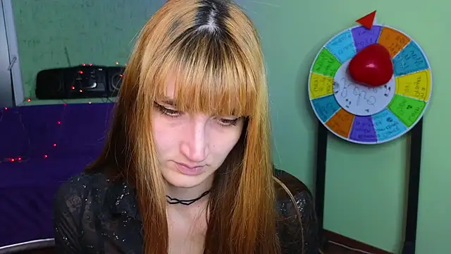 Snapshot of Nika_Kitten chatting on 03.12.25 Nika Kitten online show from 03.12.25