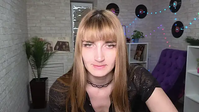 Snapshot of Nika_Kitten chatting on 03.12.25 Nika Kitten online show from 03.12.25