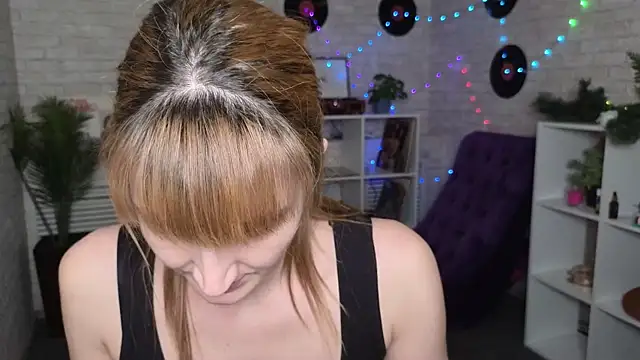 Snapshot of Nika_Kitten chatting on 03.17.25 Nika Kitten online show from 03.17.25