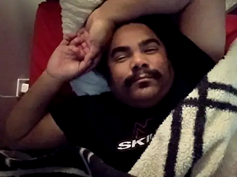 Snapshot of Brickstash chatting on 11.09.25 Brickstash online show from 11.09.25