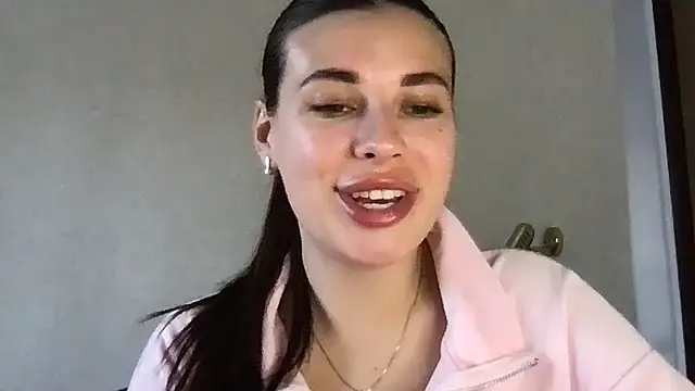 MoonriseGoddess online show from 04.12.26