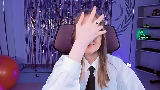 VivienLeeigh online show from 03.09.25