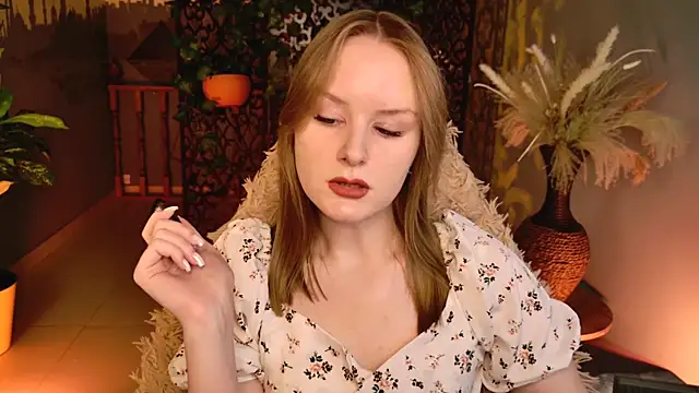 Snapshot of VivienLeeigh chatting on 05.23.26 VivienLeeigh online show from 05.23.26