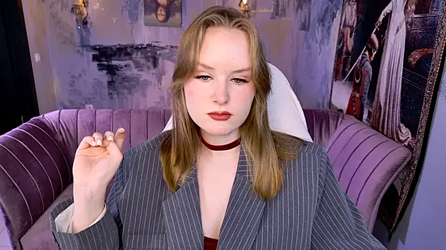 Snapshot of VivienLeeigh chatting on 06.02.26 VivienLeeigh online show from 06.02.26