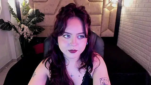 crimson tati  online show from 04.22.26