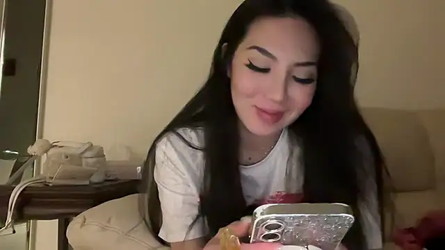Snapshot of MissRegina chatting on 01.15.25 MissRegina online show from 01.15.25