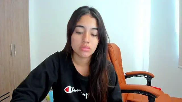 Snapshot of AriaMontgomery chatting on 02.28.25 AriaMontgomery online show from 02.28.25