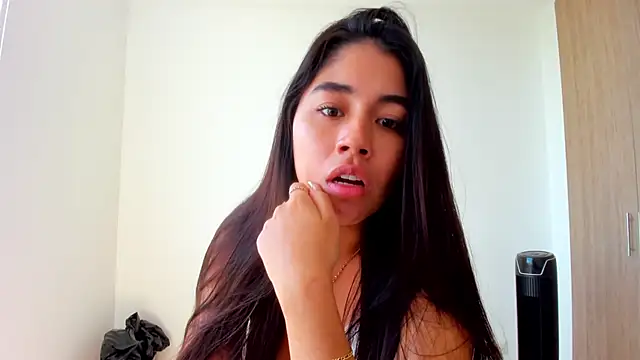 AriaMontgomery online show from 01.18.26