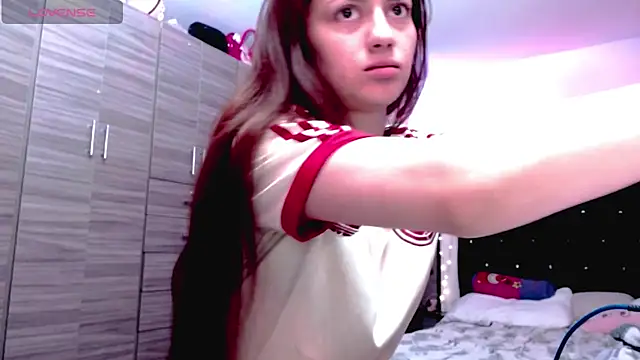 holy juli online show from 02.01.26