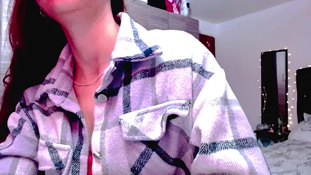 holy juli online show from 02.03.26