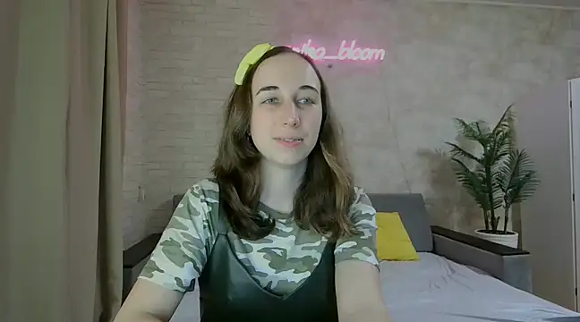 Snapshot of Anika_bloom chatting on 02.01.25 Anika bloom online show from 02.01.25