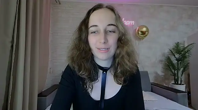 Snapshot of Anika_bloom chatting on 02.15.25 Anika bloom online show from 02.15.25