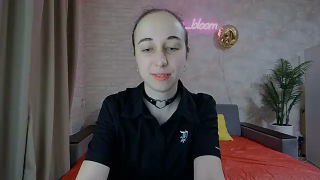 Snapshot of Anika_bloom chatting on 02.23.25 Anika bloom online show from 02.23.25
