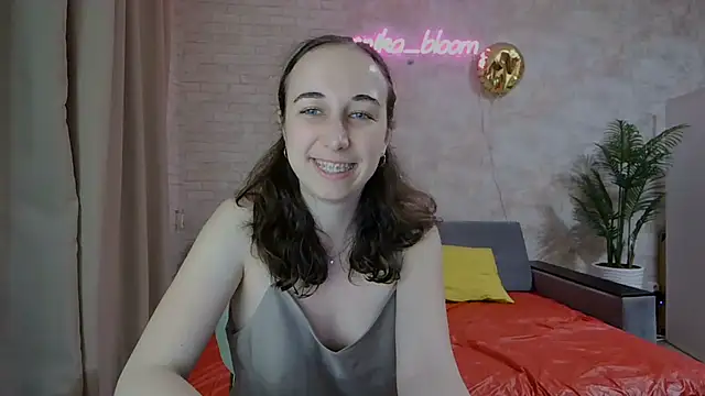Snapshot of Anika_bloom chatting on 02.28.25 Anika bloom online show from 02.28.25