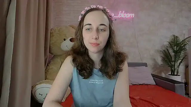 Snapshot of Anika_bloom chatting on 03.13.25 Anika bloom online show from 03.13.25