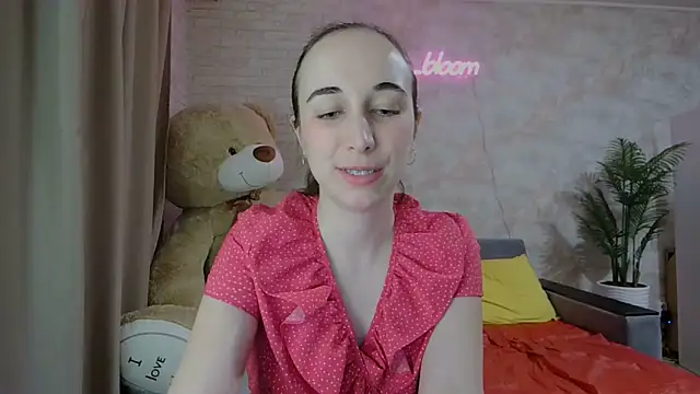 Snapshot of Anika_bloom chatting on 03.23.25 Anika bloom online show from 03.23.25