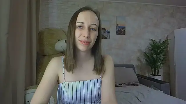 Snapshot of Anika_bloom chatting on 09.22.25 Anika bloom online show from 09.22.25