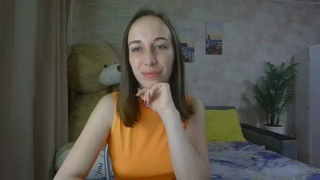 Snapshot of Anika_bloom chatting on 09.26.25 Anika bloom online show from 09.26.25