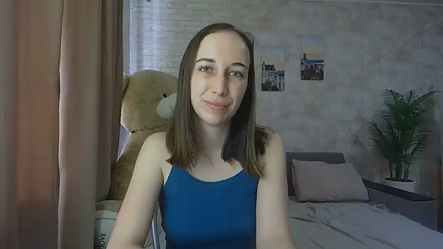 Snapshot of Anika_bloom chatting on 10.07.25 Anika bloom online show from 10.07.25