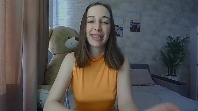 Snapshot of Anika_bloom chatting on 10.09.25 Anika bloom online show from 10.09.25