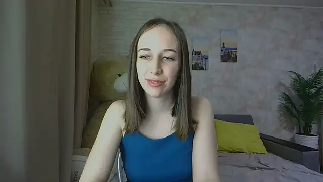 Snapshot of Anika_bloom chatting on 10.26.25 Anika bloom online show from 10.26.25