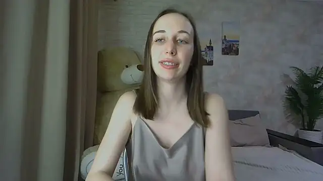 Snapshot of Anika_bloom chatting on 11.06.25 Anika bloom online show from 11.06.25