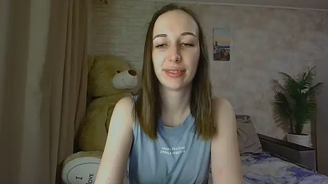 Snapshot of Anika_bloom chatting on 11.22.25 Anika bloom online show from 11.22.25