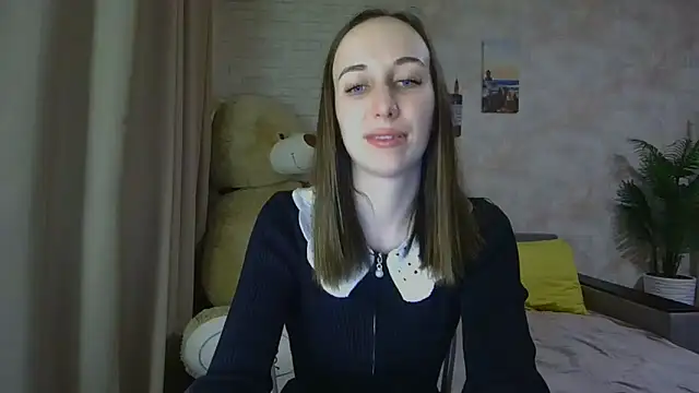 Snapshot of Anika_bloom chatting on 11.29.25 Anika bloom online show from 11.29.25