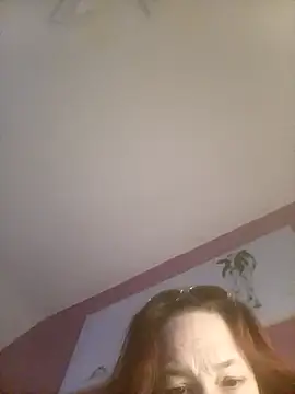 Snapshot of Fiesty_findom40 chatting on 11.16.25 Fiesty findom40 online show from 11.16.25