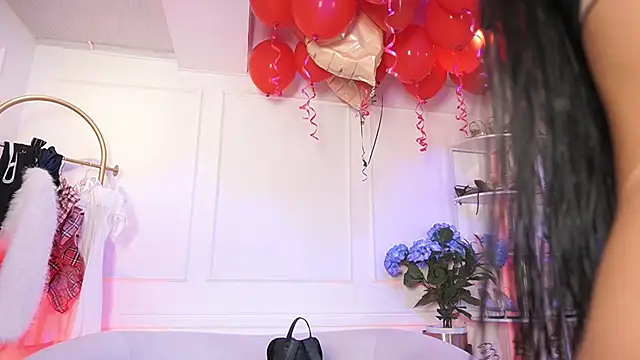 elasummer online show from 02.19.26