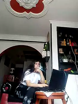 Snapshot of samanta_rosas1 chatting on 12.27.24 samanta rosas1 online show from 12.27.24