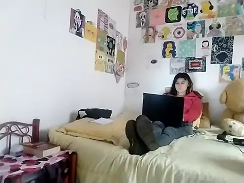 Snapshot of samanta_rosas1 chatting on 01.27.25 samanta rosas1 online show from 01.27.25