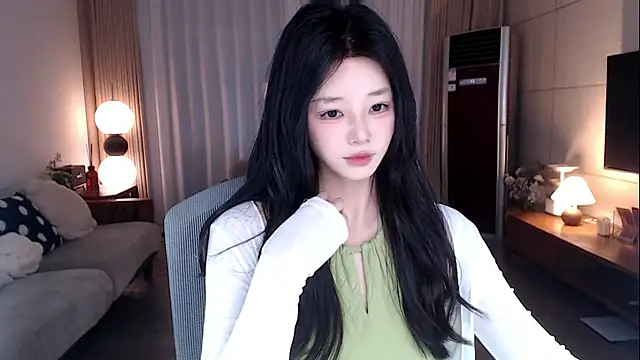 sweateanv  online show from 04.02.26