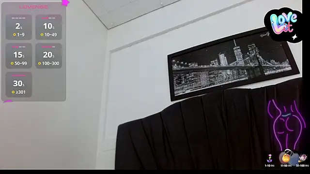 Snapshot of kevin__fox_ chatting on 02.01.25 kevin fox online show from 02.01.25