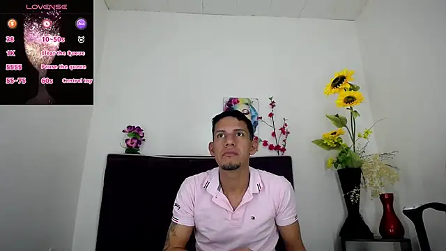 Snapshot of kevin__fox_ chatting on 02.24.25 kevin fox online show from 02.24.25