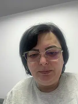 Amandamuller1982 online show from 12.25.24