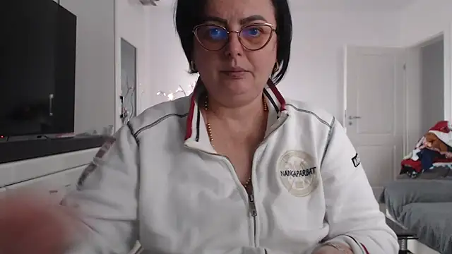 Amandamuller1982 online show from 11.26.25