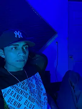 SkinnyHot444 online show from 02.16.25