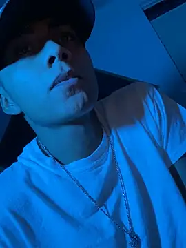 SkinnyHot444 online show from 03.20.25